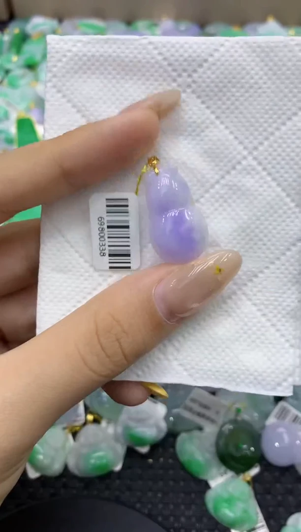 颈饰18K金镶嵌翡翠天然缅甸翡翠A货