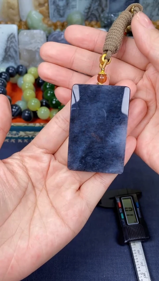 和田玉未镶嵌颈饰和田玉