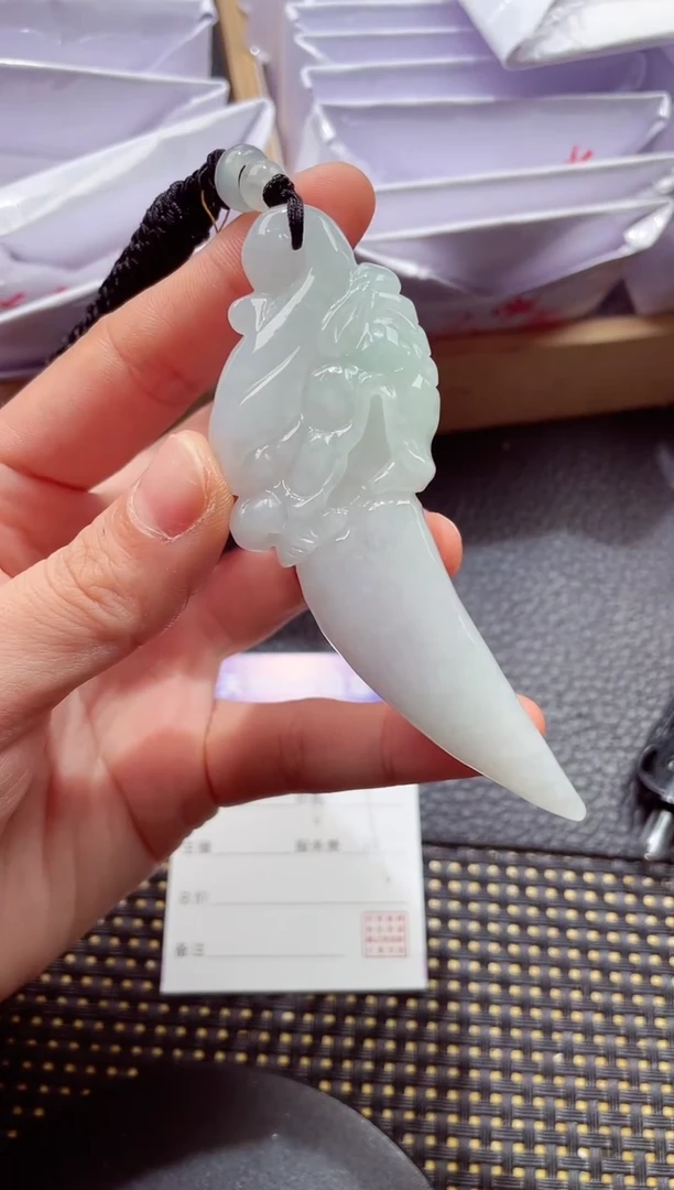 颈饰未镶嵌翡翠11111