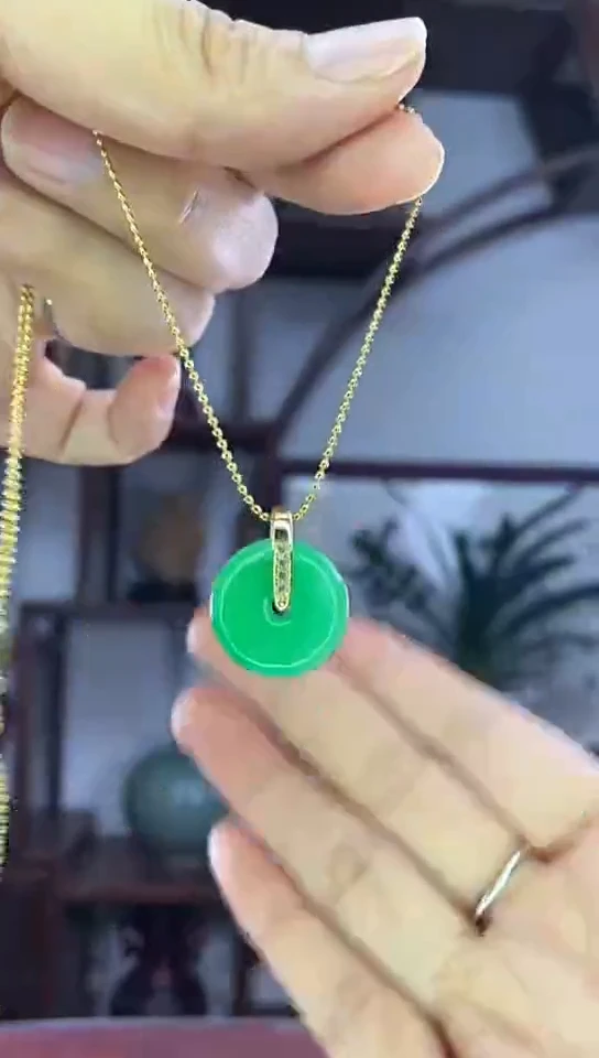 吊坠(赠链)未镶嵌翡翠X20阳绿平安扣