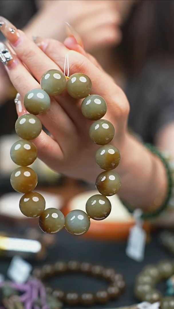 颈饰未镶嵌和田玉拍一发一