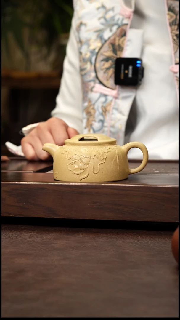 茶壶紫砂本绿泥绘牛盖180cc左右