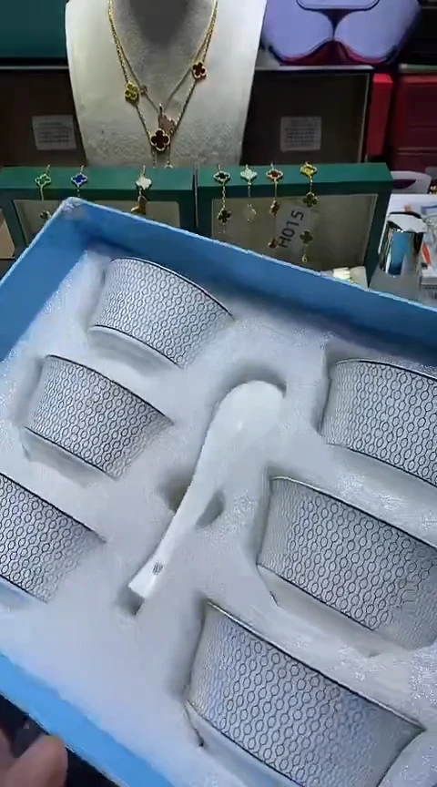 瓷片生活的本意就是开心@@1