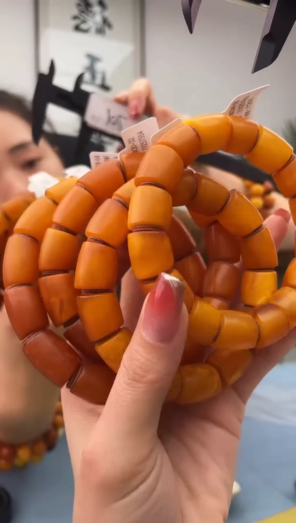 【闪购商品】琥珀珠宝奇石未镶嵌假一赔十，多样性发一件0