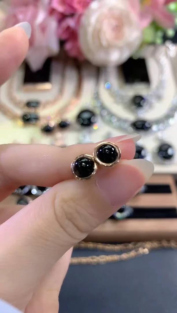 18K金镶嵌翡翠耳饰d1