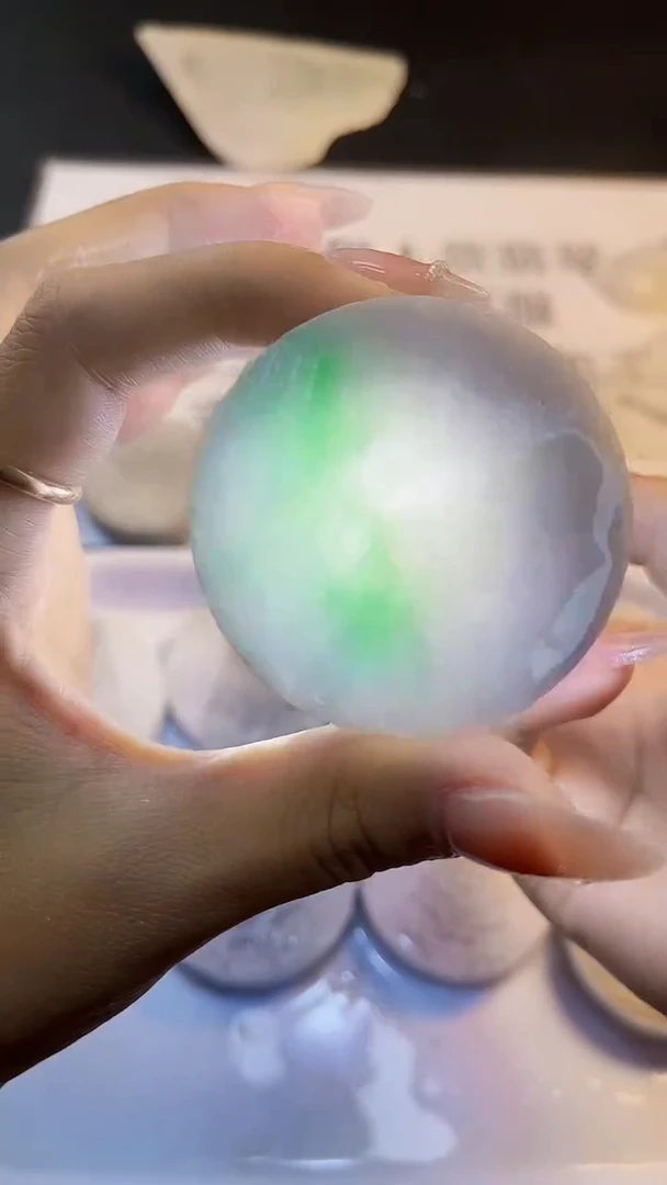 翡翠裸石缅甸天然翡翠A货041