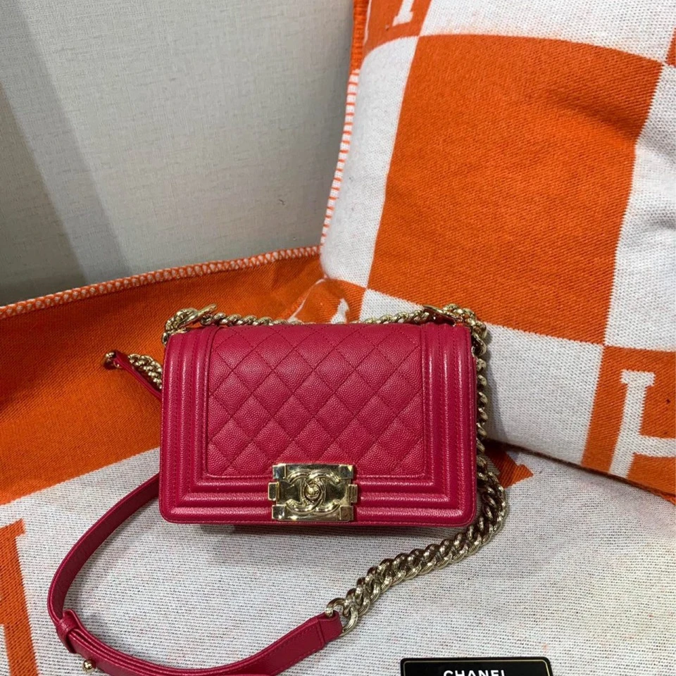 95新 Chanel/香奈儿 CHANEL 香奈儿红色荔枝纹牛皮 Leboy包 0333