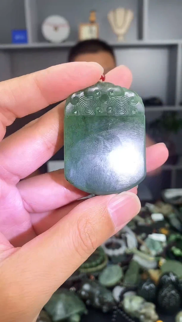 和田玉未镶嵌颈饰1