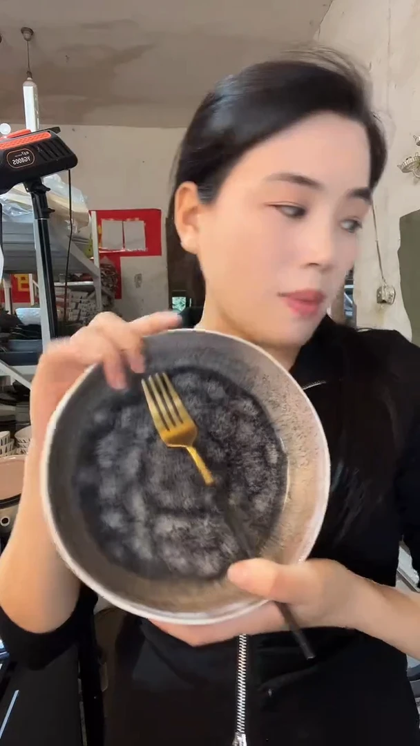 瓷片8英寸异形碗 瑕疵款介意勿拍
