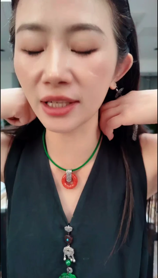 颈饰未镶嵌翡翠0726红扣子