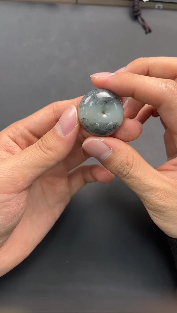 未镶嵌手串和田玉若羌青花平安扣微色差