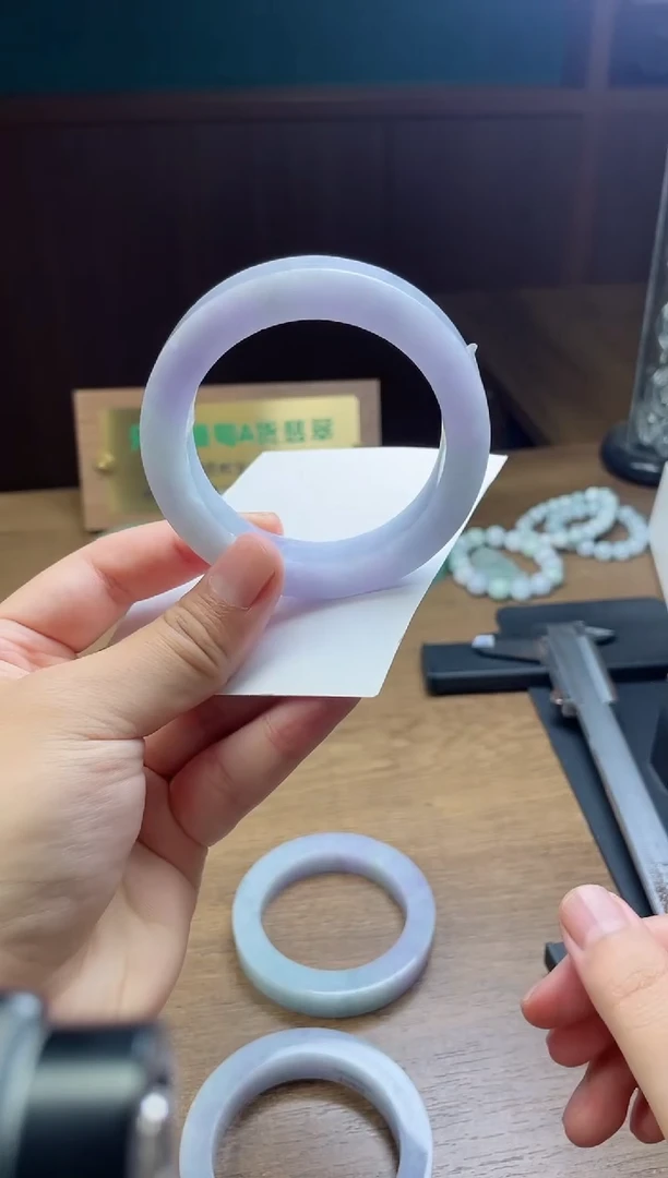 未镶嵌手镯定制翡翠定制