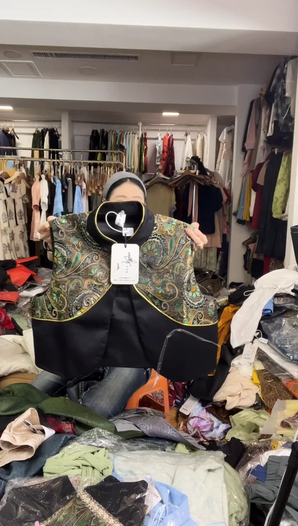 马甲       2XL码    125-135斤