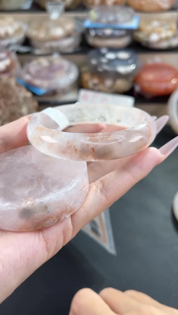 未镶嵌手镯石英质玉57