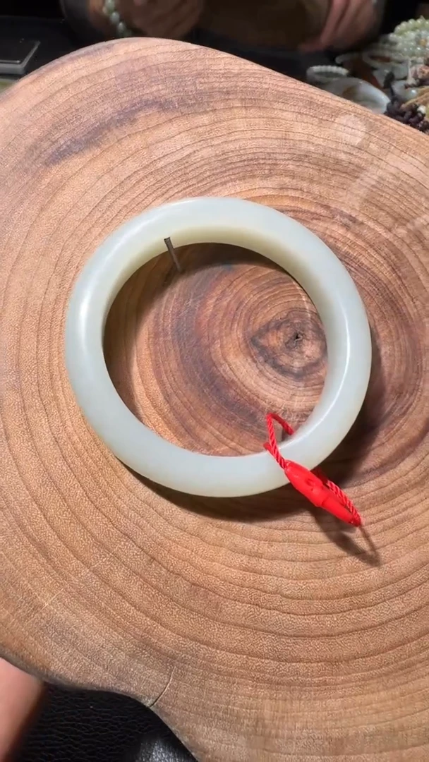 颈饰未镶嵌和田玉手镯58