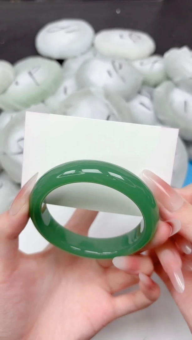 未镶嵌手镯石英质玉155-58.1