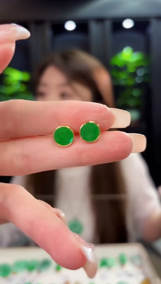 翡翠未镶嵌耳饰i缅料A货/多样性发货/一件