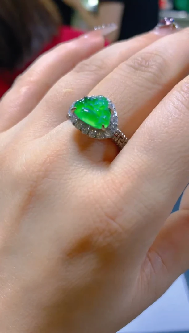 未镶嵌戒指翡翠多样性发一