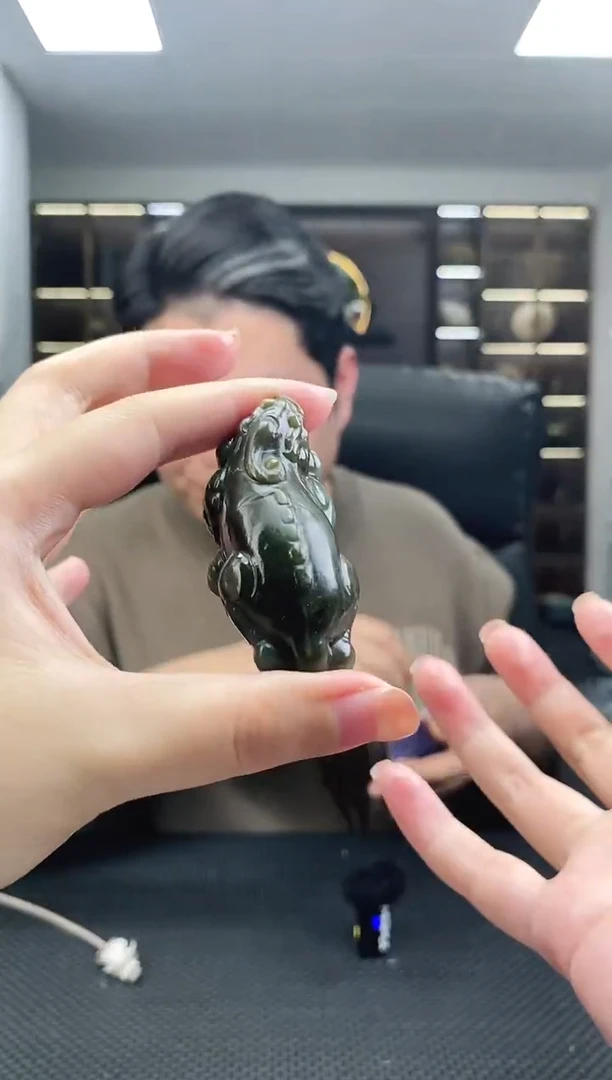 颈饰未镶嵌和田玉3