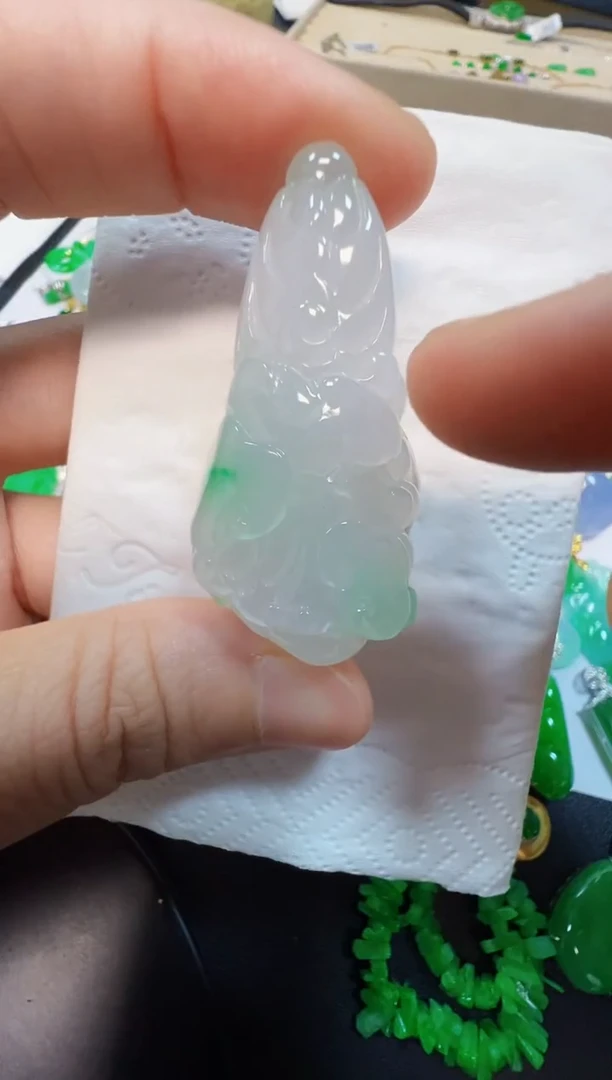 吊坠(不含链)未镶嵌翡翠1800
