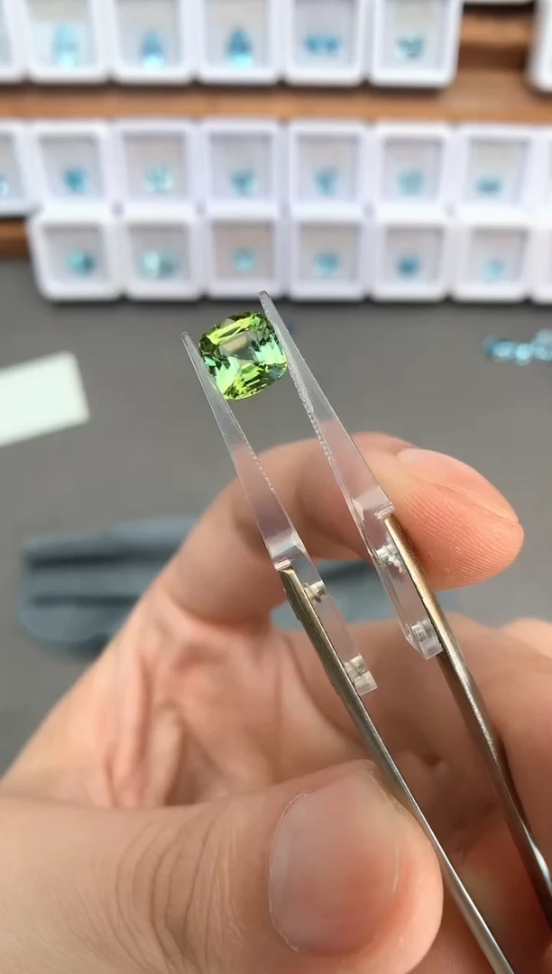 未镶嵌裸石定制碧玺2.04ct 10102