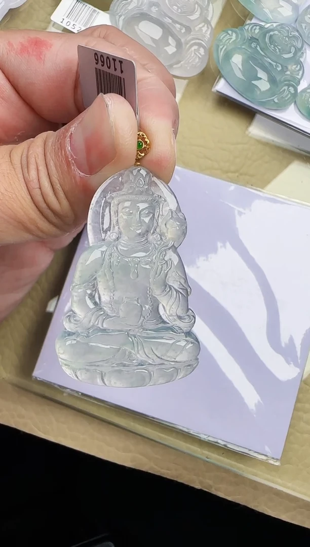 颈饰18K金镶嵌翡翠缅甸翡翠a货