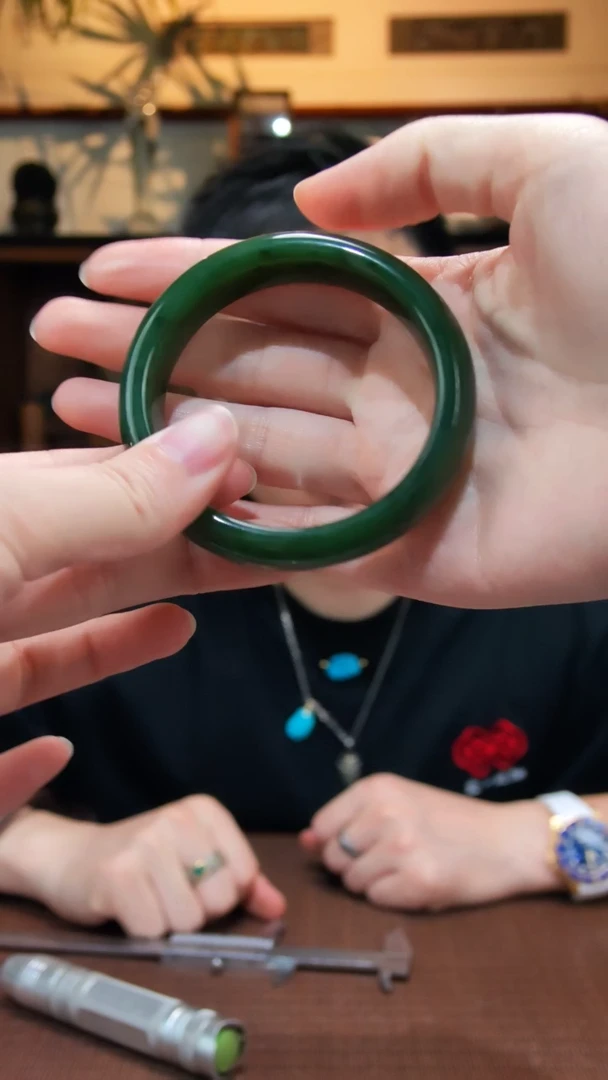 和田玉手镯未镶嵌36和田玉手镯YR