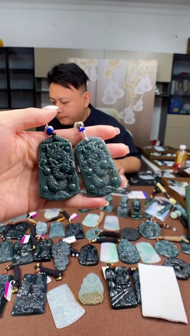 颈饰未镶嵌翡翠多样性发其一