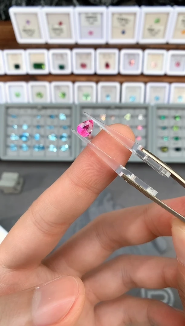 【闪购商品】定制蓝宝石裸石未镶嵌1.03ct