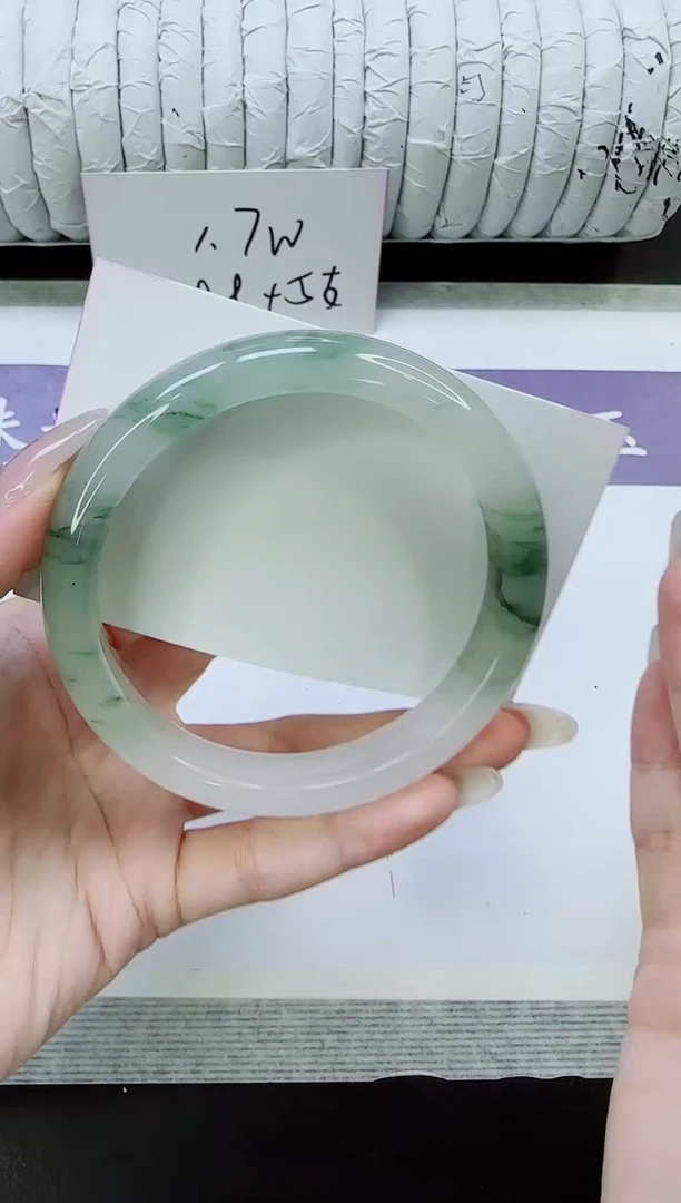 未镶嵌手镯石英质玉281/63