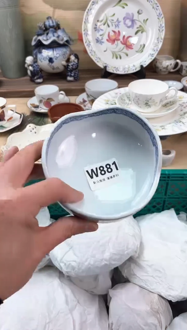 瓷片潆881
