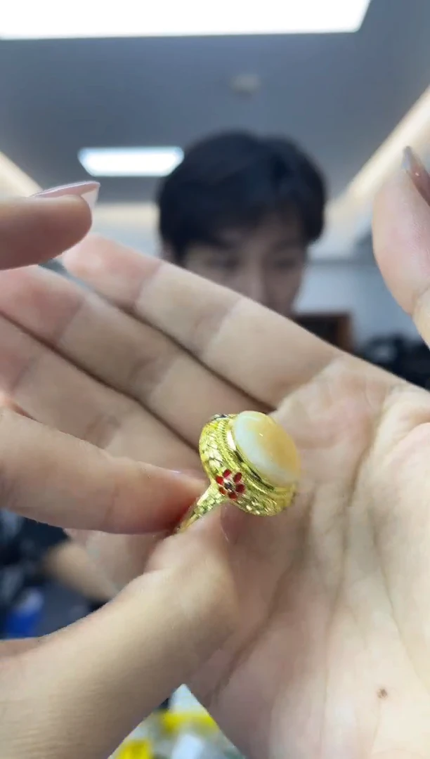 未镶嵌蜜蜡裸石多样性一件发货