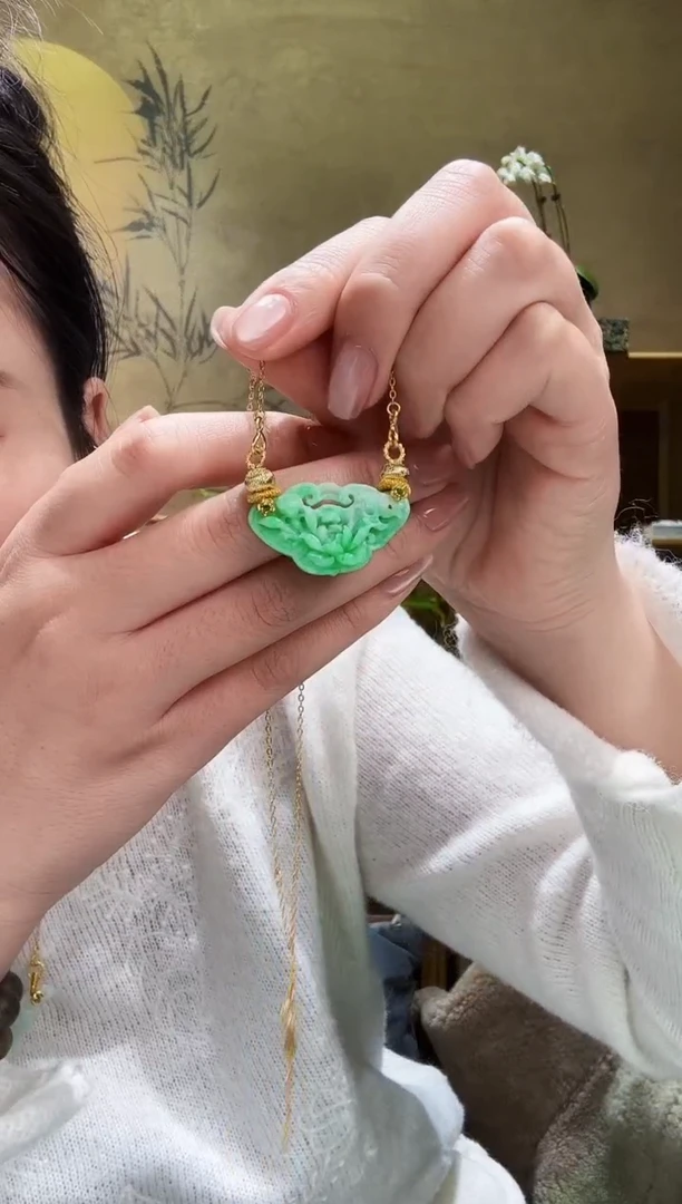 颈饰未镶嵌翡翠吊坠