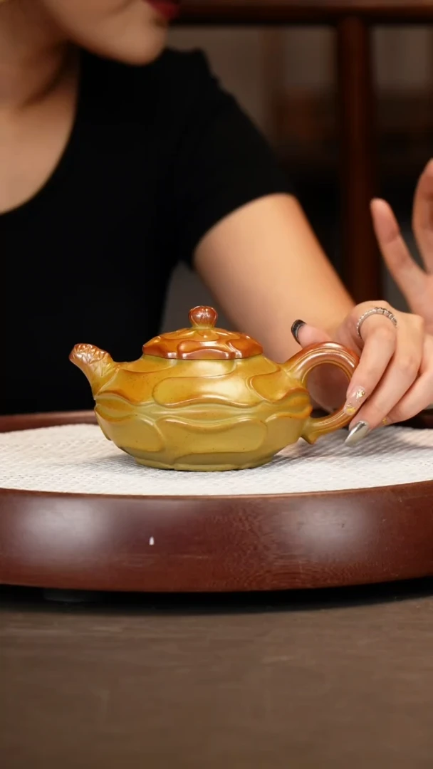 【杨建英】风卷葵 红金砂 300c