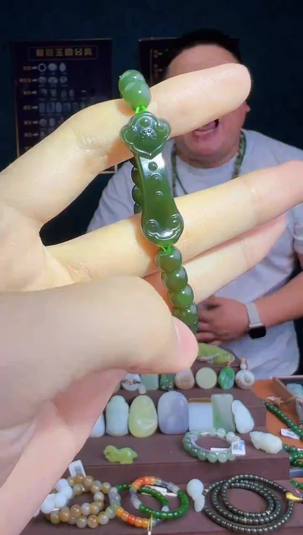 和田玉未镶嵌颈饰多样性发货 拍一单发一个