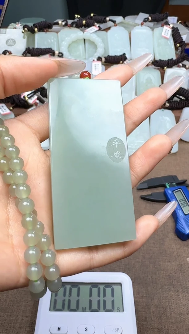 和田玉未镶嵌颈饰和田玉挂件