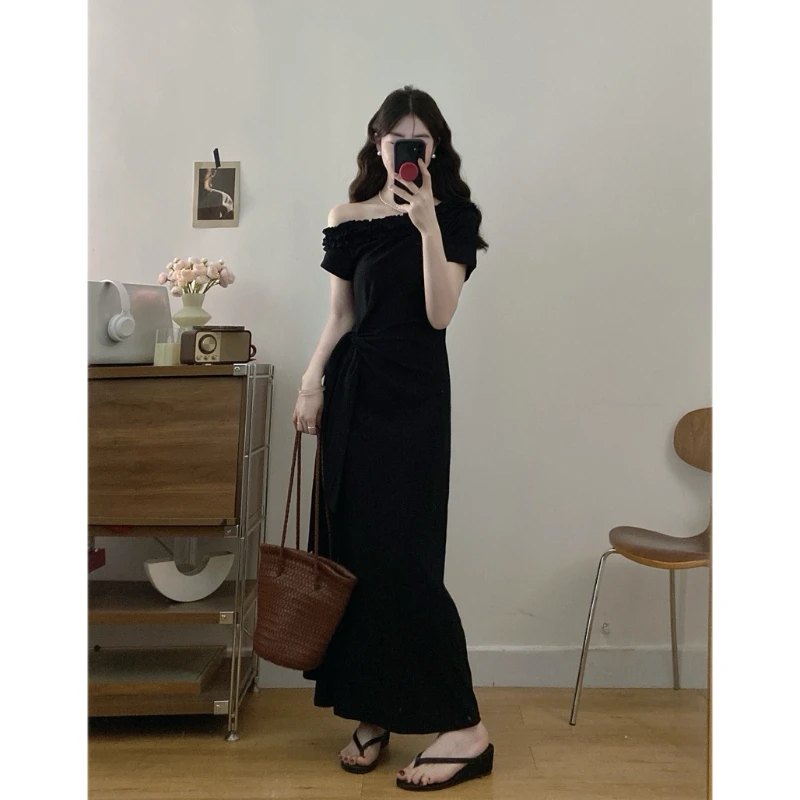 大码夏季新款法式高级感收腰绑带斜肩设计感木耳边露肩连衣裙长裙