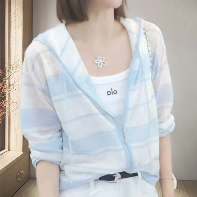 【现货现发】防晒外搭连帽条纹设计感长袖新款网红洋气炸街女装上衣