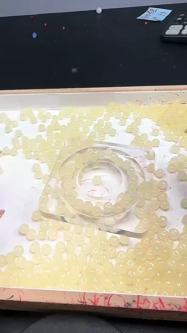 未镶嵌和田玉珠宝半成品蜂蜜水N434卡6*8MM 15颗