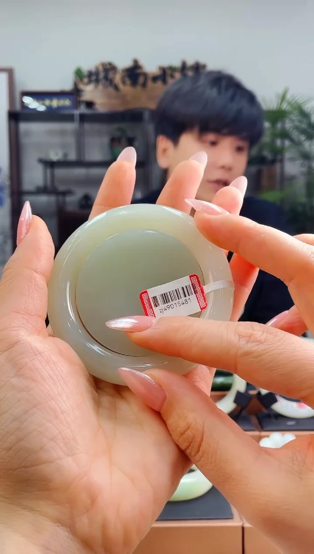 和田玉手镯未镶嵌54翠青