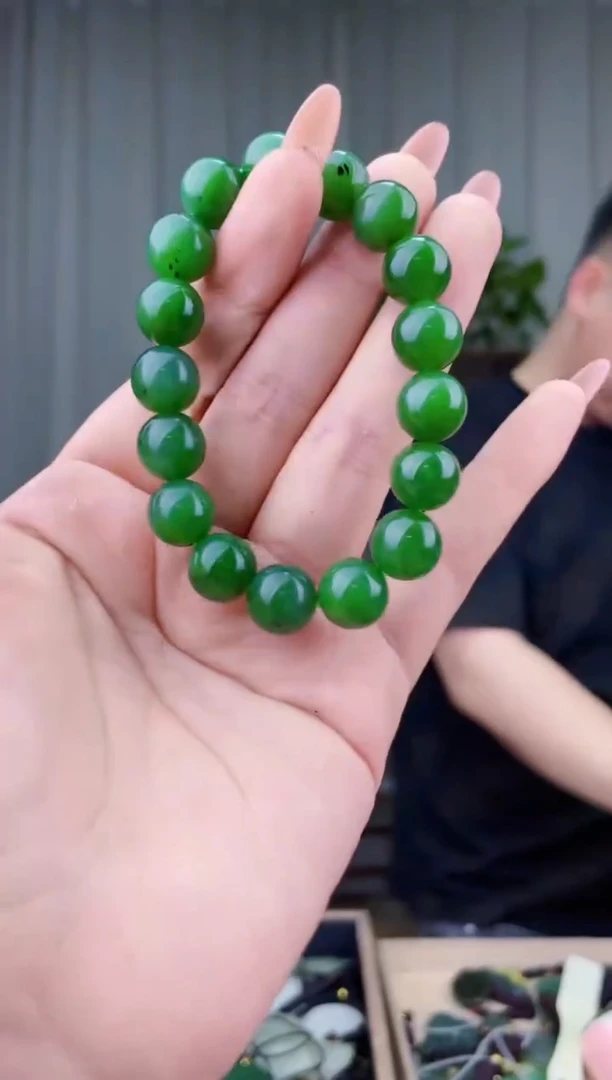 未镶嵌和田玉挂件拍一发一，多样性发货！