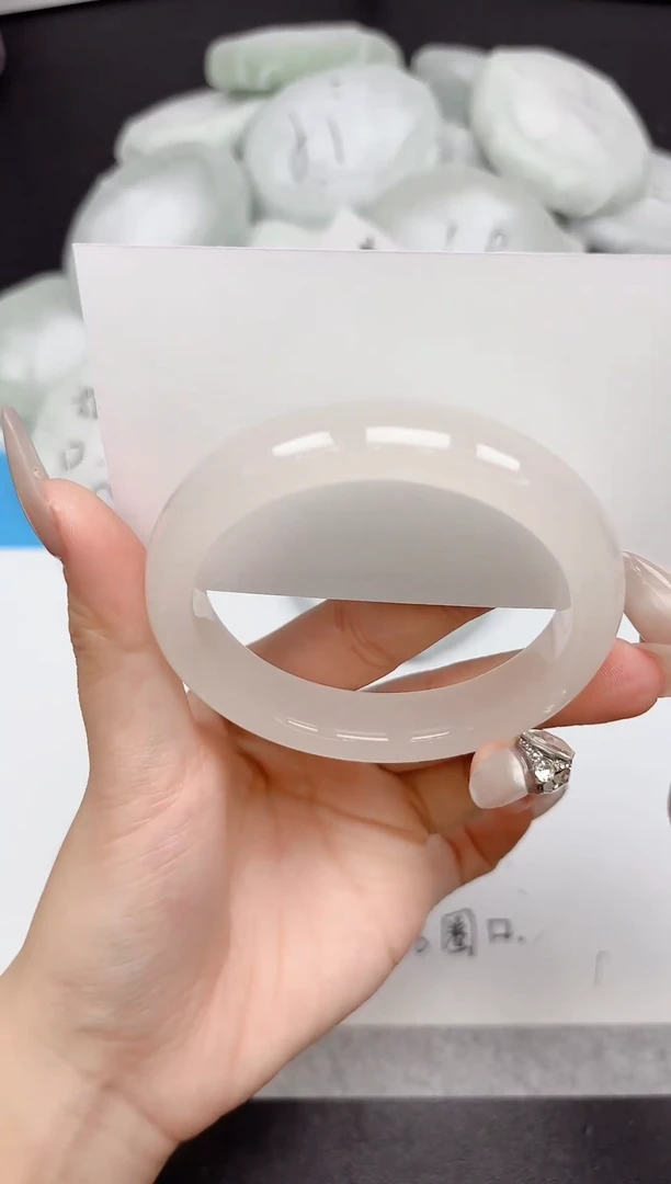 未镶嵌手镯石英质玉284-58-59