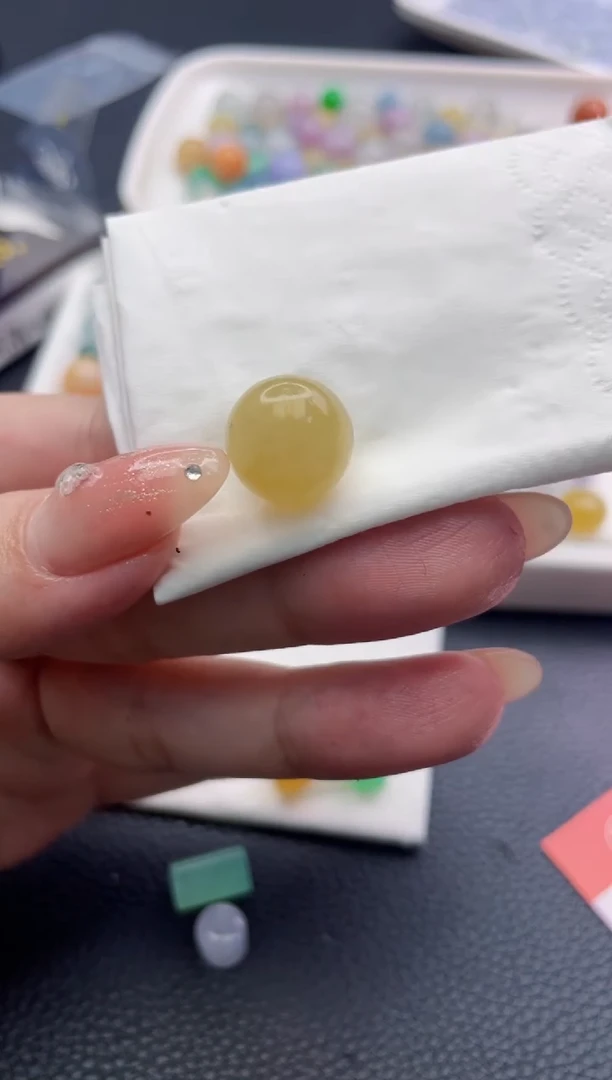 定制翡翠未镶嵌鱼珠子
