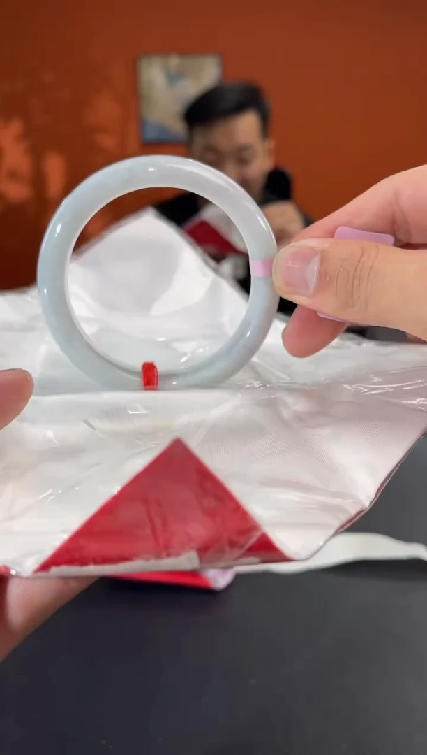 未镶嵌手镯翡翠5