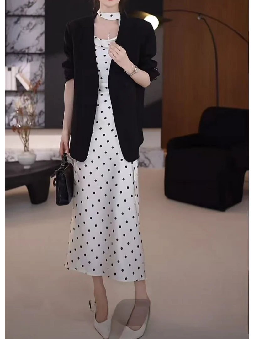 百搭领设计感轻奢宽松型吊带西装长袖两件套2025新款春季显瘦套装