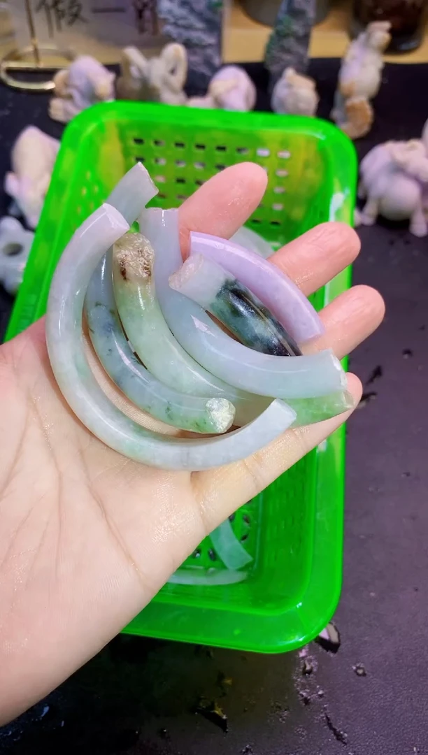 翡翠未镶嵌颈饰 天然翡翠046