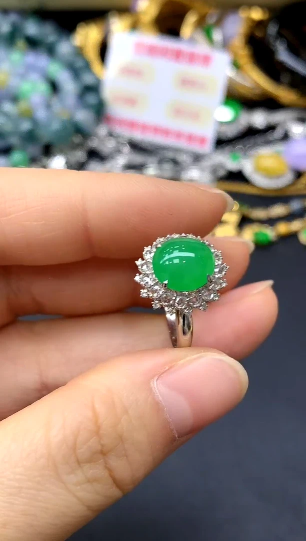 18K金镶嵌戒指翡翠710-中国好珍宝