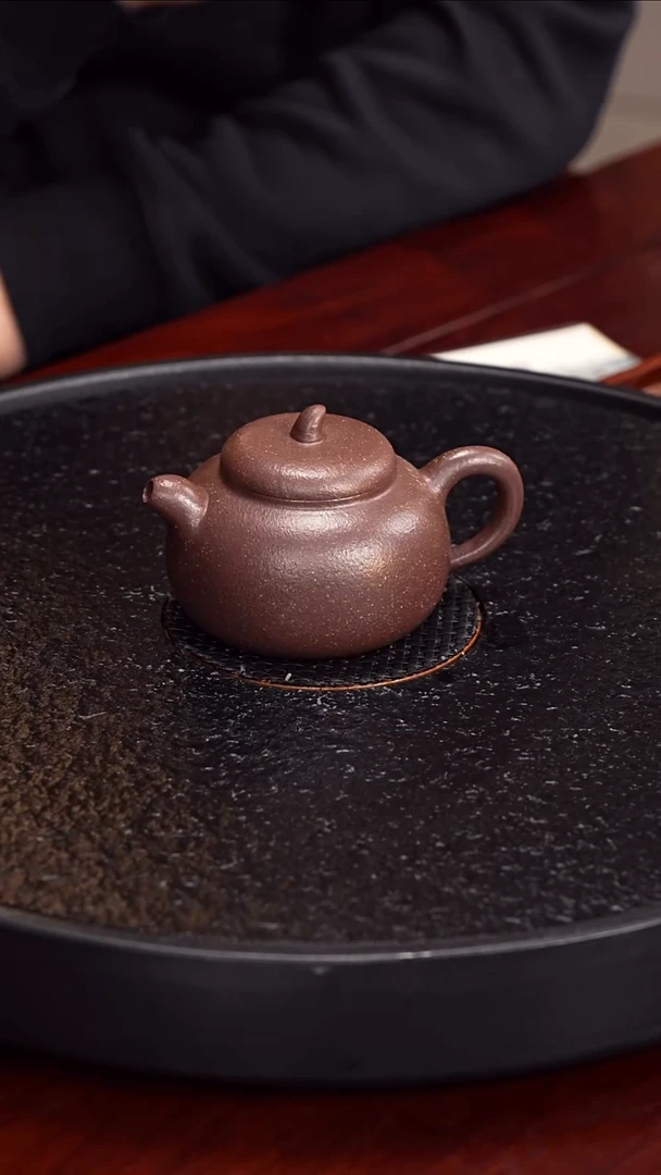 茶壶紫砂宝山工艺厂 茄瓜37 紫降坡 190毫升