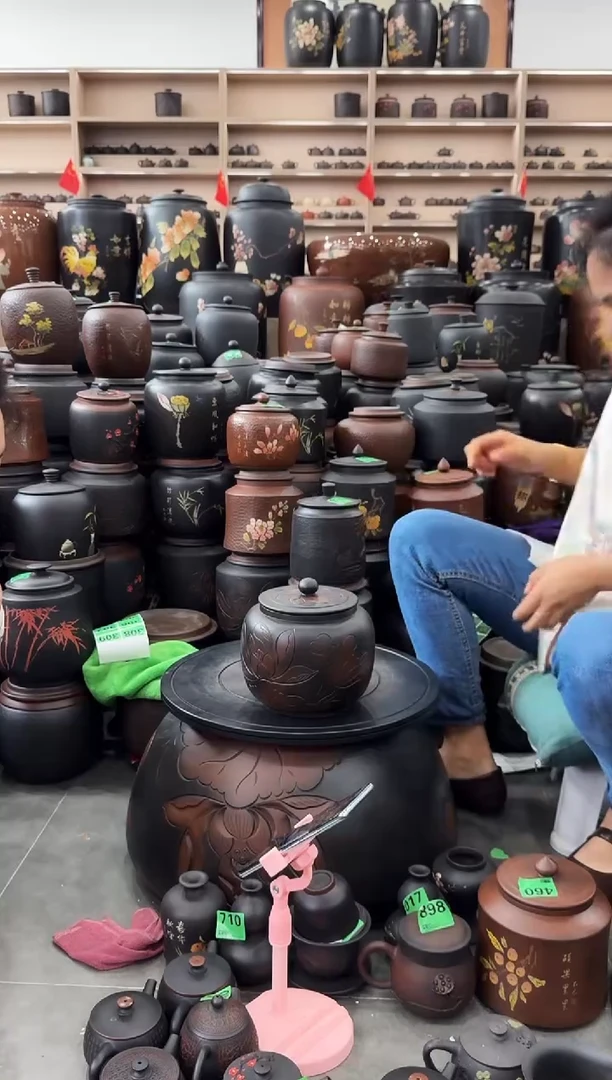 罐瑕疵茶叶罐  苹果荷花  411