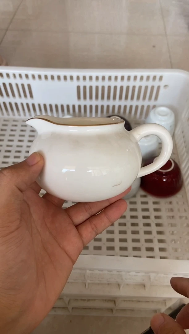 杯摄影的产品有使用过的痕迹有点脏介意勿拍